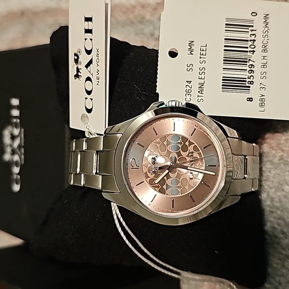 Watch - Picture 1 of 3